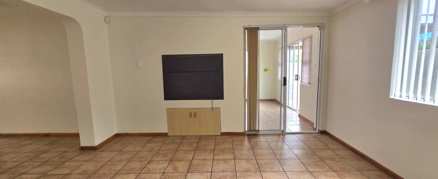 3 Bedroom Property for Sale in Franskraal Western Cape
